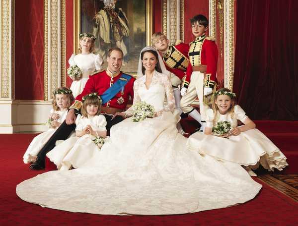 The Royal Wedding at Buckingham Palace on 29th April 2011: The Bride and Groom, TRH The Duke and Duchess of Cambridge in the centre with attendants, (clockwise from bottom right) The Hon. Margarita Armstrong-Jones, Miss Eliza Lopes, Miss Grace van Cutsem, Lady Louise Windsor, Master Tom Pettifer, Master William Lowther-Pinkerton,
<br>
Taken in the Throne Room.
<br>
Photograph by [[xref:http://www.flickr.com/photos/britishmonarchy/5672234290/in/set-72157626613171058/|Hugo Burnand]]